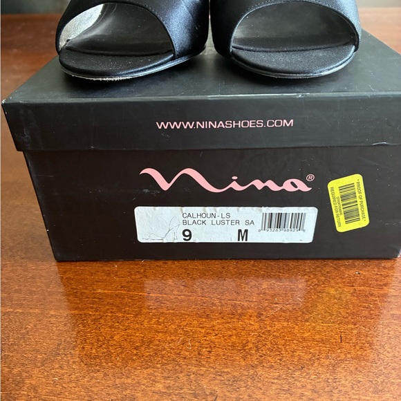 Nina Black Luster Open-Toe 3.5" Heels Sz 9 - Picture 6 of 6